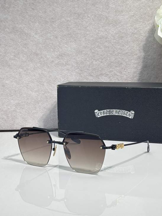 Picture of Chrome Hearts Sunglasses _SKUfw79760781fw